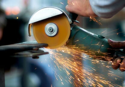 Vinkelsliper for krevende jobber