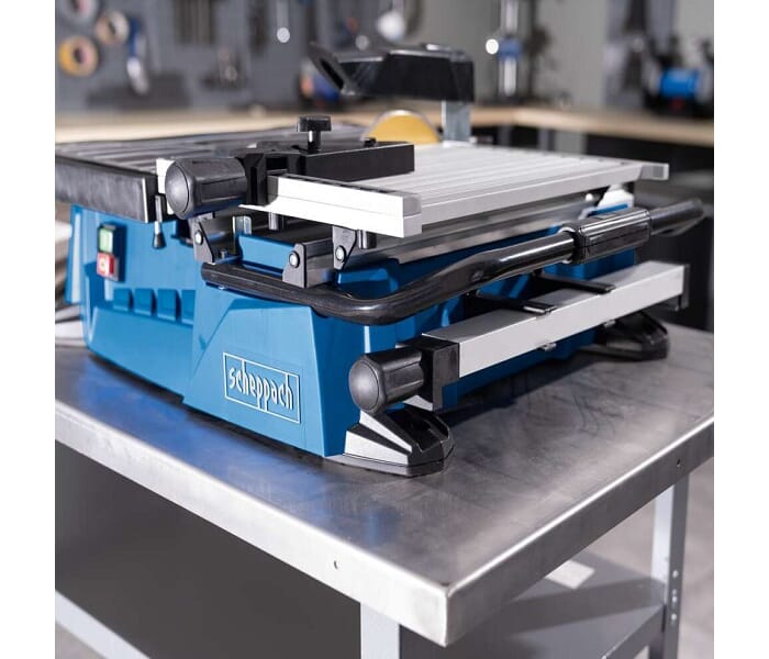 Scheppach WTS2000 flisekutter med skyvebord - 900 W Scheppach WTS2000 flisekutter med skyvebord - 900 W